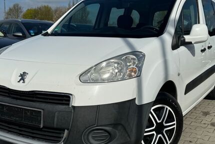 Peugeot Partner 215.000 km 3.499 &euro; Oberkrämer 16727