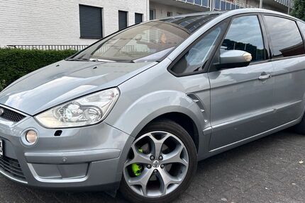 Ford S-Max 238.500 km 3.650 &euro; DUISBURG 47443