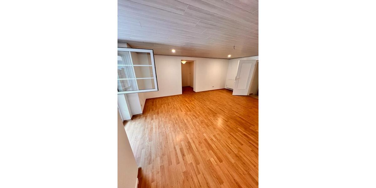 Erdgeschoßwohnung Erbach - 3 Zimmer, 117 m&sup2;, 1.000&euro; | Angebot:25947875