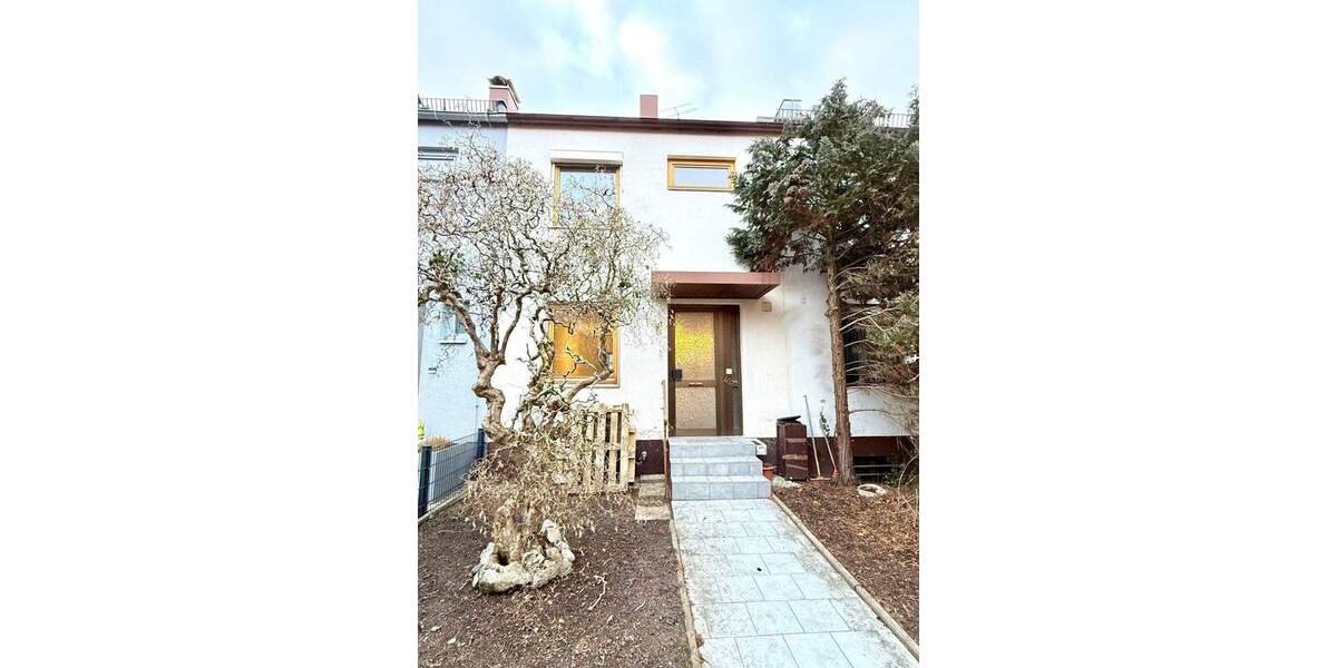 Reihenmittelhaus Nürnberg Thon - 4 Zimmer, 114 m&sup2;, 1.600&euro; | Angebot:25670106