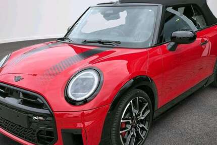 Mini John Cooper Works Cabrio 4.937 km 43.034 &euro; München 80788