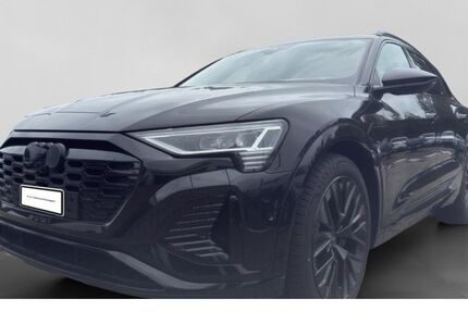 Audi Q8 e-tron 51.950 km 46.990 &euro; Lüneburg 21337