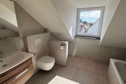 Wohnung Erdweg - 3.5 Zimmer, 93 m&sup2;, 1.690&euro; | Angebot:24363349