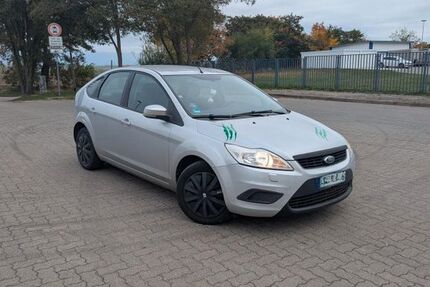 Ford Focus 194.000 km 2.900 € Hohendodeleben 39167