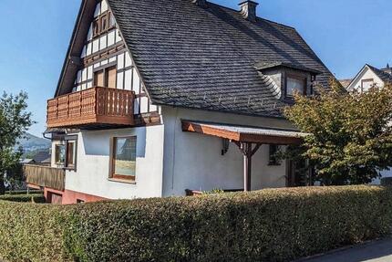 Haus Eschenburg - 5 Zimmer, 135 m&sup2;, 850&euro; | Angebot:26418783