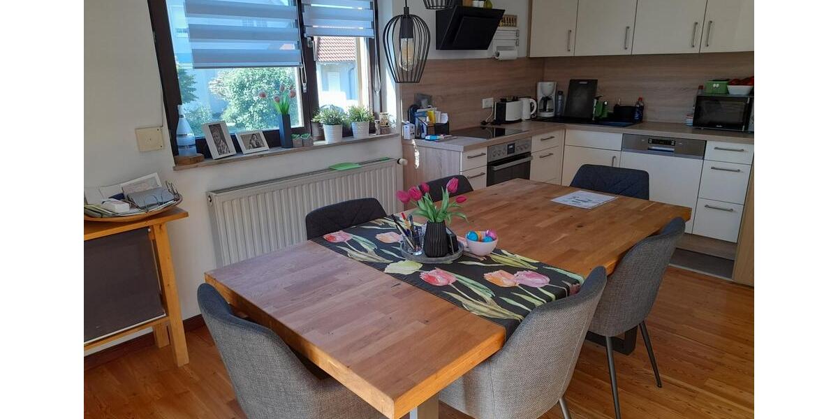 Erdgeschoßwohnung Bad Neustadt an der Saale - 3 Zimmer, 77 m&sup2;, 700&euro; | Angebot:26697930