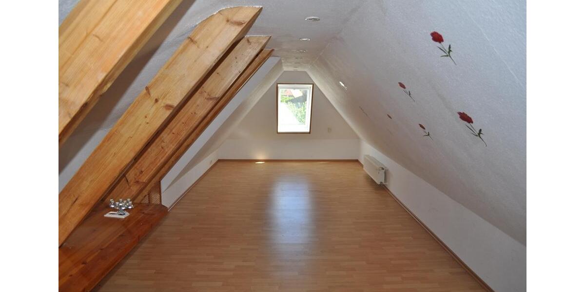 großes Doppelhaus, insgesamt 255 qm Wohnfläche 10 zimmer