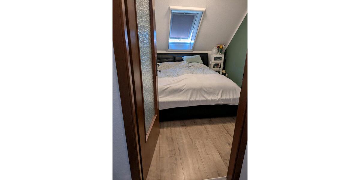 Dachgeschoßwohnung Herzogenaurach - 2.5 Zimmer, 64 m&sup2;, 275.000&euro; | Angebot:26704722