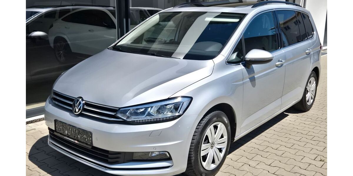 VW Touran 174.589 km 18.490 &euro; Feldkirchen-Westerham (25 min von München) 83620
