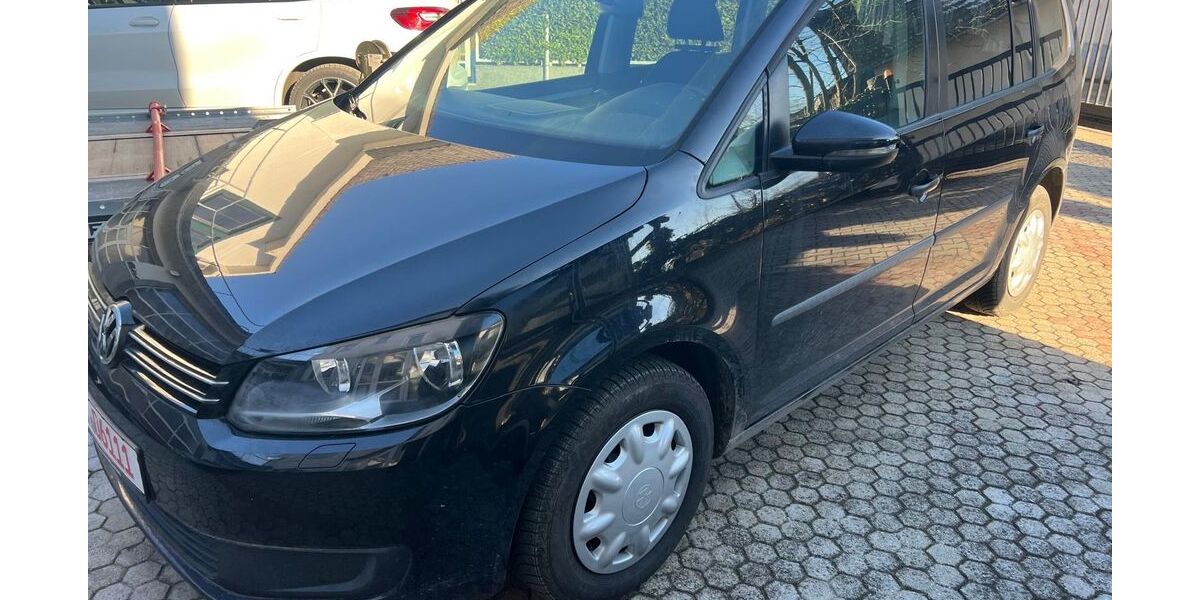 VW Touran 210.300 km 5.490 &euro; München 81829