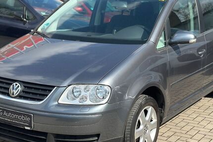 VW Touran 300.000 km 1.999 &euro; Köln 51109