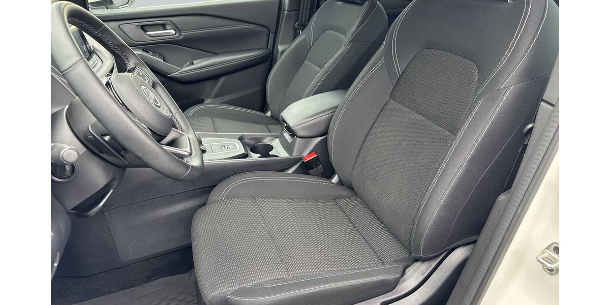 Nissan Qashqai Accenta *Xtronic/SHZG/Navi-App/Kamera/ICC/ 23.631 km 23.990 &euro; Bamberg 96052