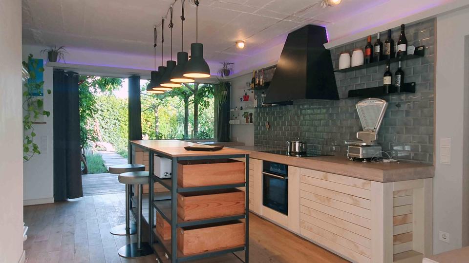 Bungalow Voerde (Niederrhein) - 4 Zimmer, 140 m&sup2;, 500.000&euro; | Angebot:27081090