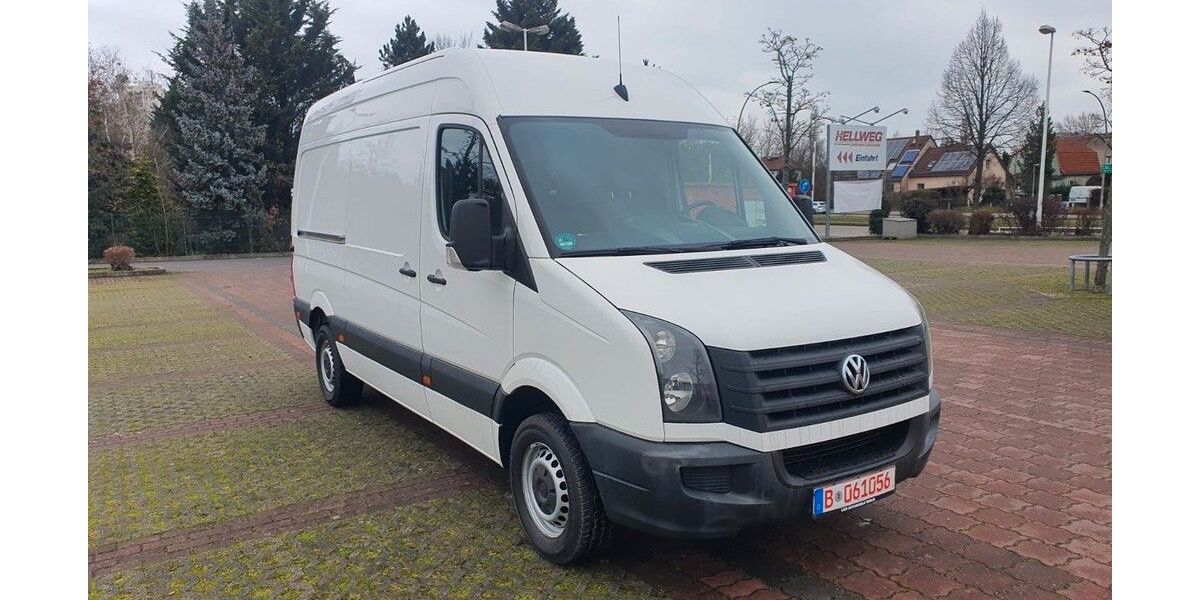 VW Crafter 185.337 km 12.590 &euro; Berlin 13055