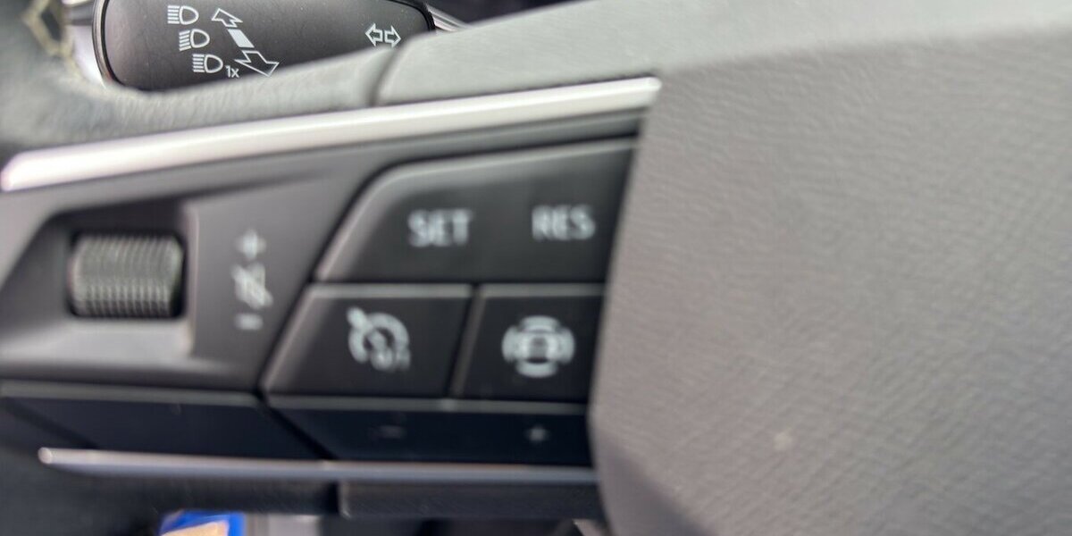 Seat Ibiza Style 40th Annivers.*LED/Navi-App/Kamera/Key 12.689 km 17.790 &euro; Bamberg 96052