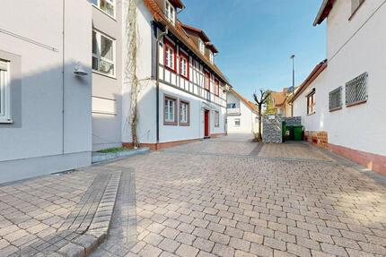~~ GEPFLEGTE PRAXISRÄUME MIT TG STELLPLATZ IN ZENTRALER LAGE VON KANDEL ~~