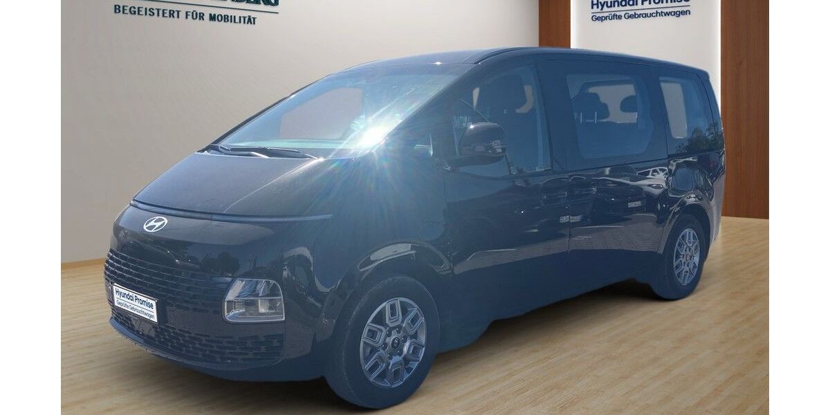 Hyundai STARIA 25.557 km 40.590 &euro; Landau 76829