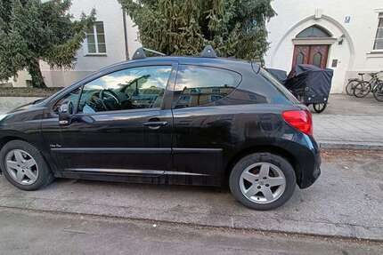 Peugeot 207 208.144 km 750 &euro; München 80805
