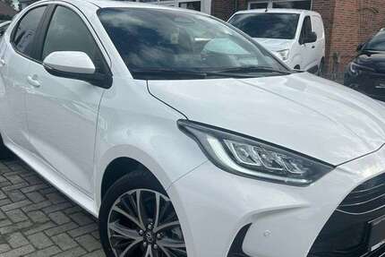Toyota Yaris 10.000 km 25.990 &euro; Wiesmoor 26639