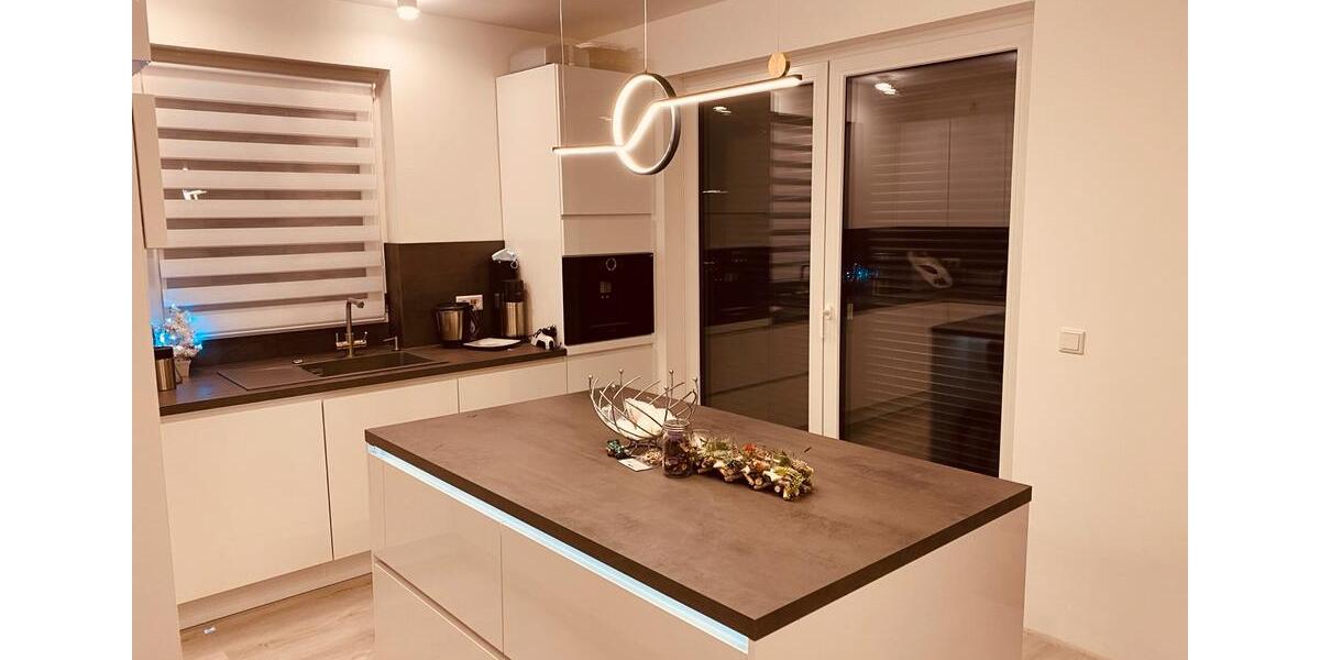 Einfamilienhaus Blomberg - 6 Zimmer, 220 m&sup2;, 649.000&euro; | Angebot:27071856