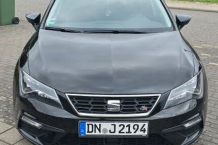 Seat Leon 99.425 km 14.900 € Düren 52353