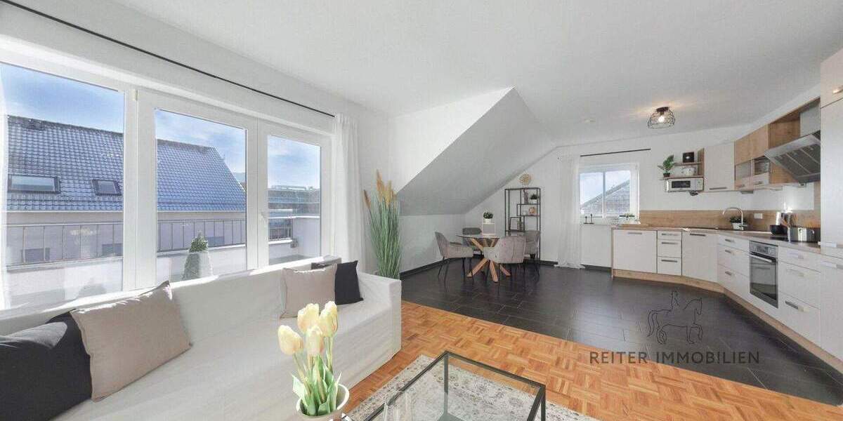 Petersberg: Sofort einziehen und wohlfühlen: Barrierefreie 3 Zimmerwohnung-Aufzug, Fußbodenheizung und Südbalkon warten auf Sie! 3 zimmer