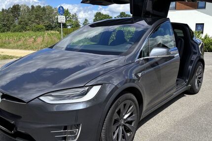 Tesla Model X 190.000 km 25.900 &euro; Neuhaus 91284