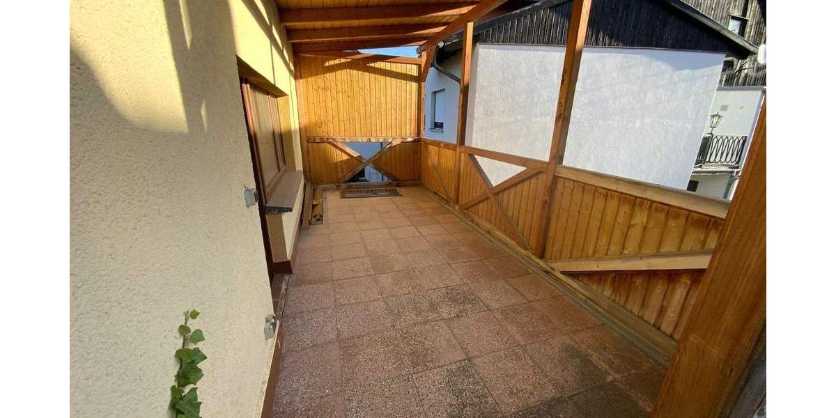 Einfamilienhaus Allendorf - 6 Zimmer, 153 m&sup2;, 59.000&euro; | Angebot:25670812