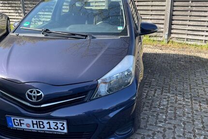 Toyota Yaris 177.000 km 4.700 &euro; Braunschweig 38108
