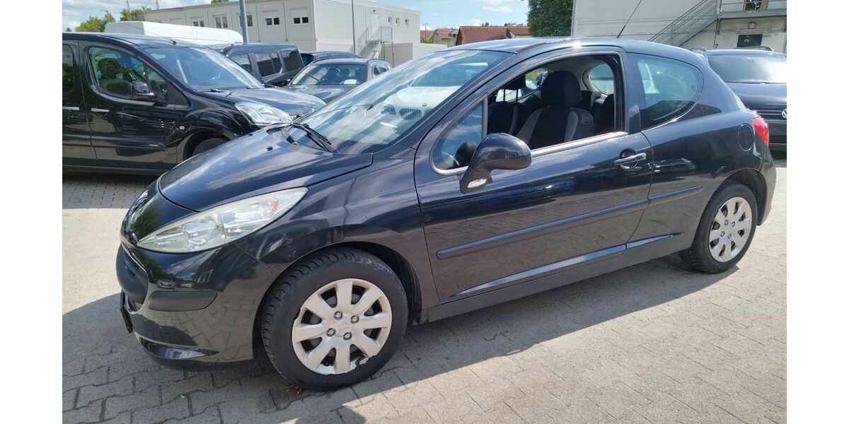 Peugeot 207 192.000 km 900 &euro; Diepoldshofen 88299