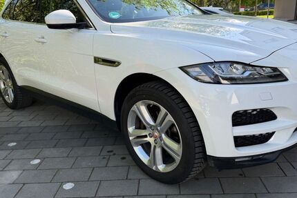 Jaguar F-Pace 133.154 km 14.900 &euro; Freising 85356