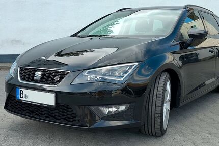 Seat Leon 105.860 km 9.450 &euro; Berlin 13355