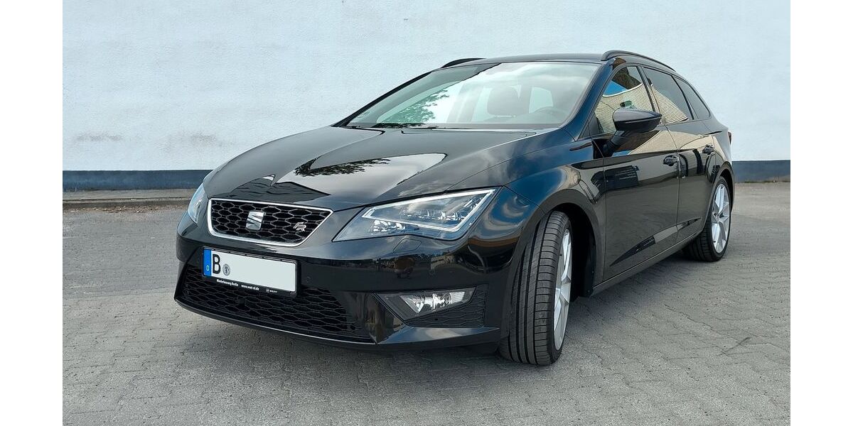Seat Leon 105.860 km 9.450 &euro; Berlin 13355