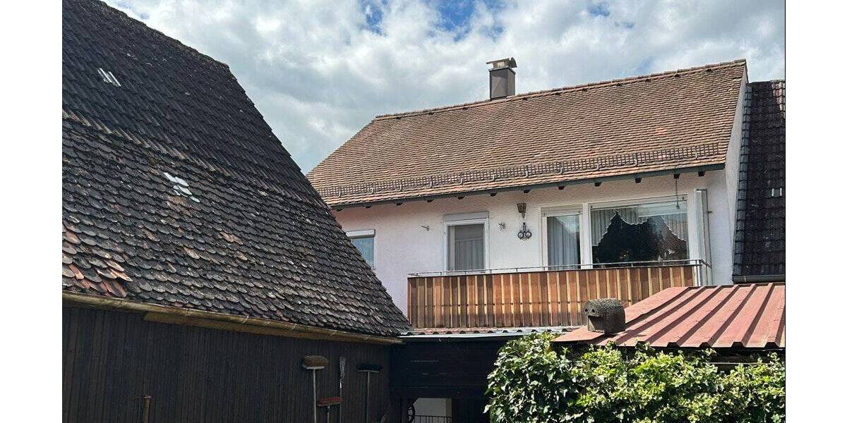 Einfamilienhaus Wassertrüdingen - 7 Zimmer, 180 m&sup2;, 215.000&euro; | Angebot:26858858