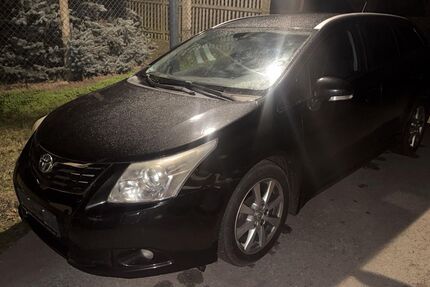 Toyota Avensis 239.000 km 2.450 &euro; Berlin 10245
