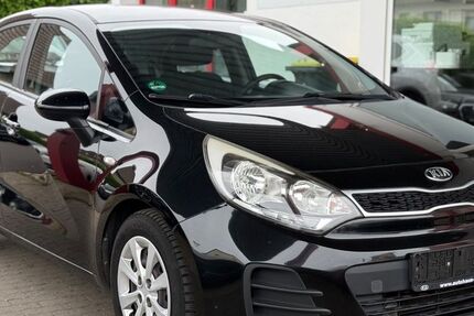 Kia Rio 151.000 km 4.299 &euro; Euskirchen 53879