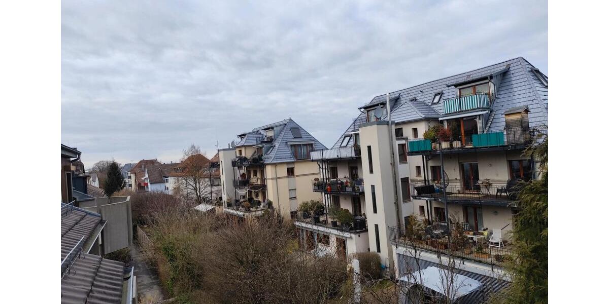 Dachgeschoßwohnung Heilbronn Kernstadt - 3 Zimmer, 90 m&sup2;, 1.100&euro; | Angebot:26019801