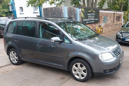 VW Touran 204.000 km 2.999 &euro; Karlsruhe 76131