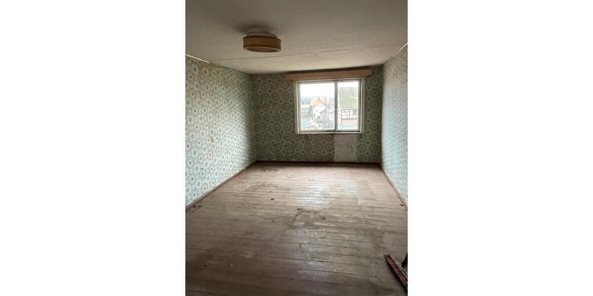 Einfamilienhaus Ilmenau - 8 Zimmer, 149 m&sup2;, 49.000&euro; | Angebot:26947679
