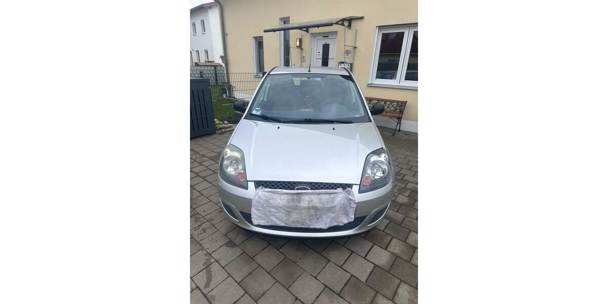 Ford Fiesta 127.000 km 2.200 &euro; Geiselhöring 94333