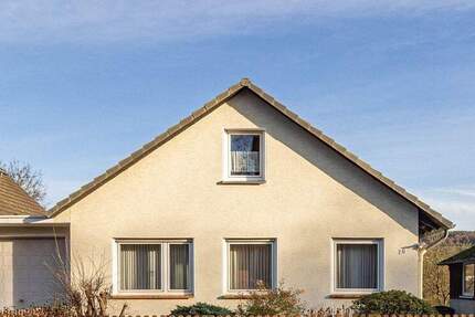 Gemütliches Einfamilienhaus mit großem Garten und tollem Blick in Sundern-Tiefenhagen! 6 zimmer