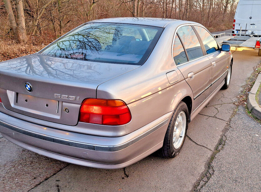 E 39 Limousine