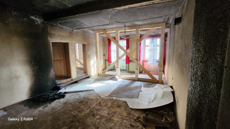 Doppelhaushälfte Vilseck - 16 Zimmer, 520 m&sup2;, 45.000&euro; | Angebot:20657309