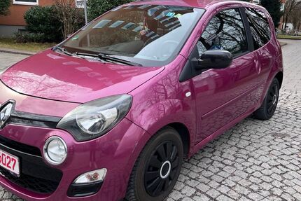 Renault Twingo 220.000 km 2.490 &euro; München 81737