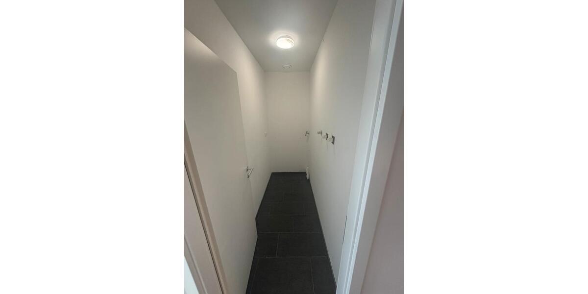 Reihenhaus Essingen - 5 Zimmer, 140 m&sup2;, 400.000&euro; | Angebot:27156393