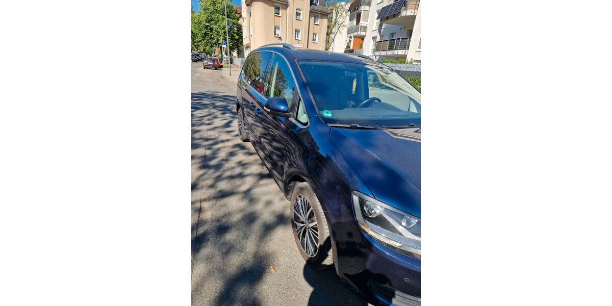 VW Sharan 270.322 km 10.950 € Frankfurt am Main 60386