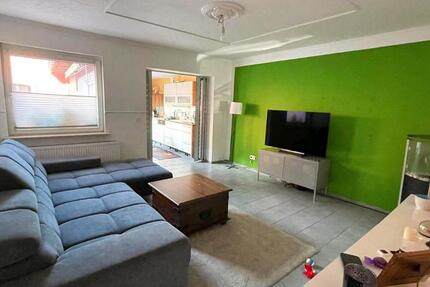helle 3 Raumwohnung Stadtzentrum Terrasse PKW Stellplatz Modern zimmer