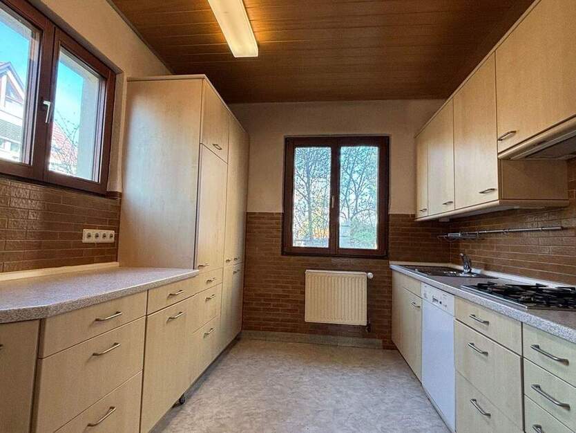 Freistehendes EFH mit großem Garten in Waiblingen zu verkaufen. 5 zimmer