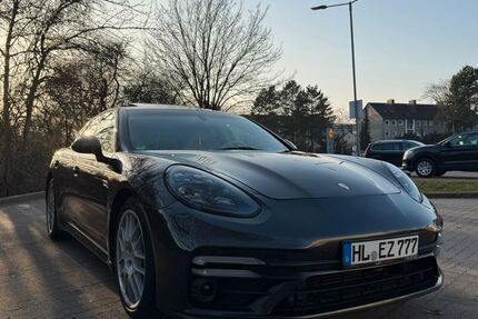 Porsche Panamera 218.026 km 17.500 &euro; Lübeck 23564