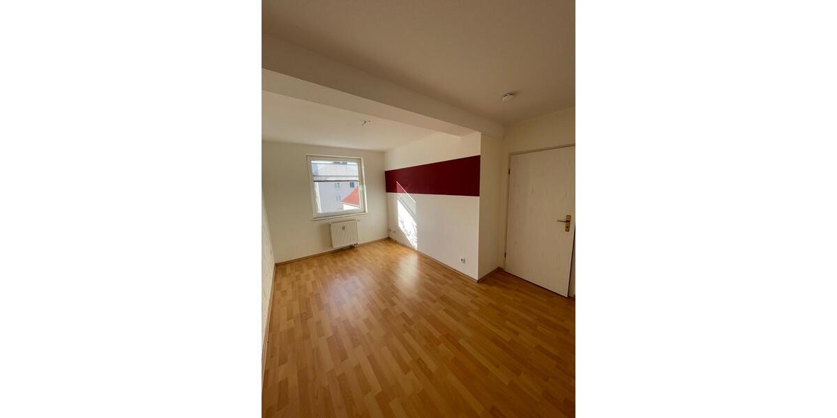 Etagenwohnung Nordhausen - 3 Zimmer, 78 m&sup2;, 695&euro; | Angebot:26384243